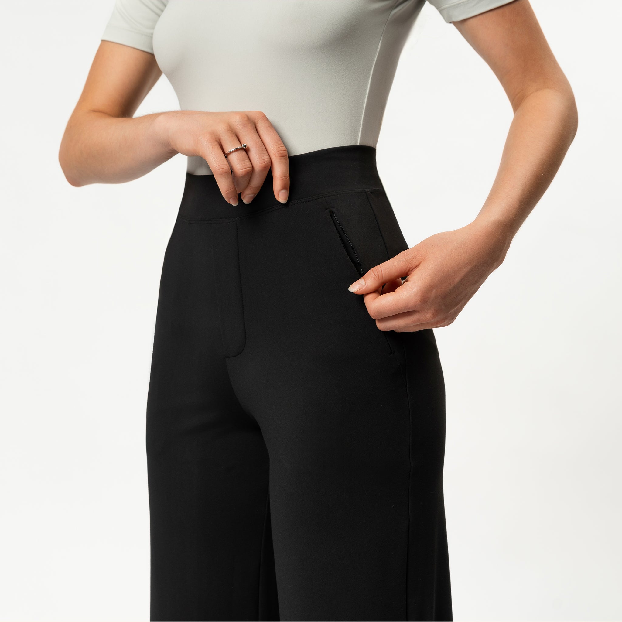 THE ASANA | RELAXED STRAIGHT PANTS