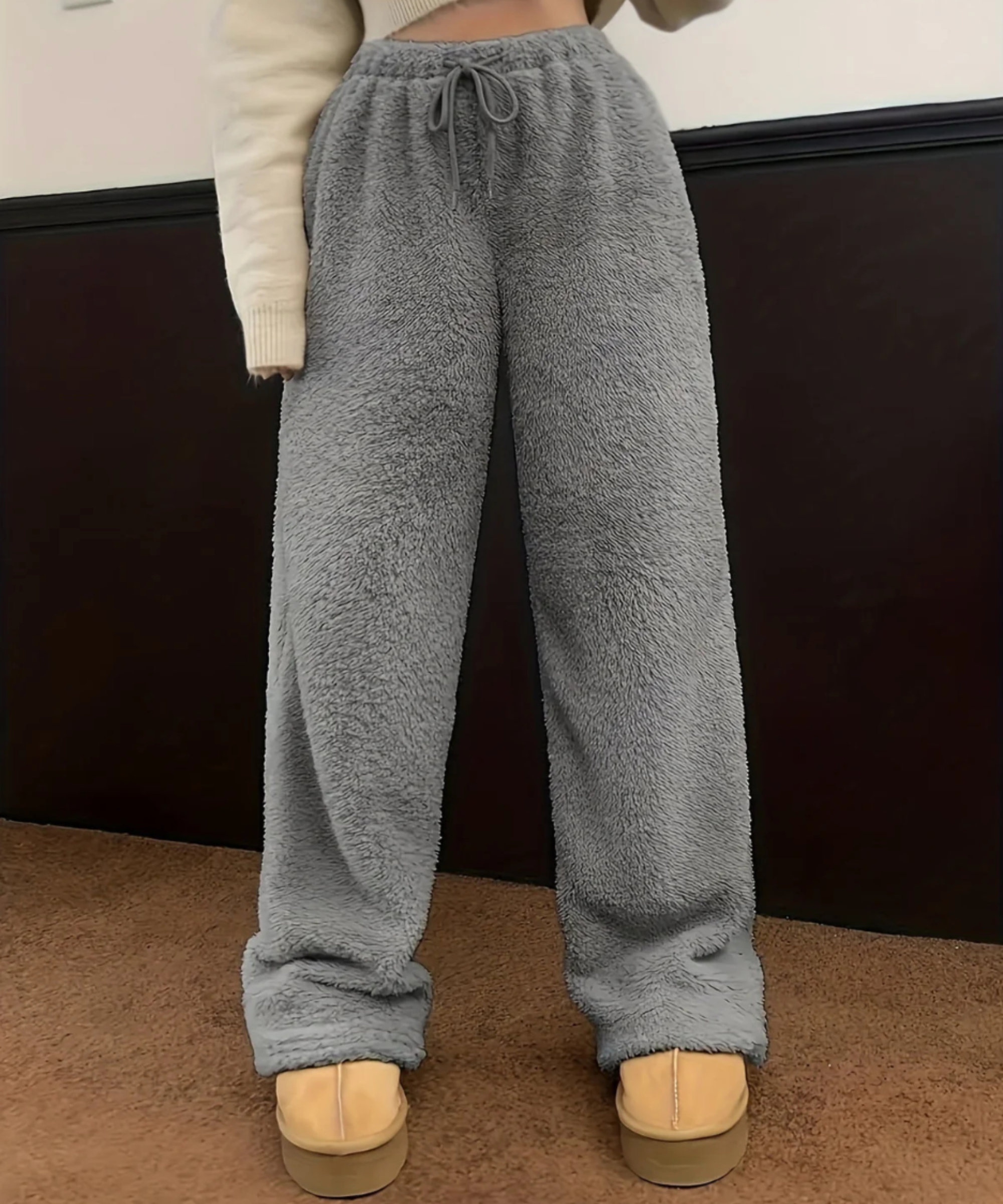 THE WHISTLER | FLUFFY JOGGING PANTS