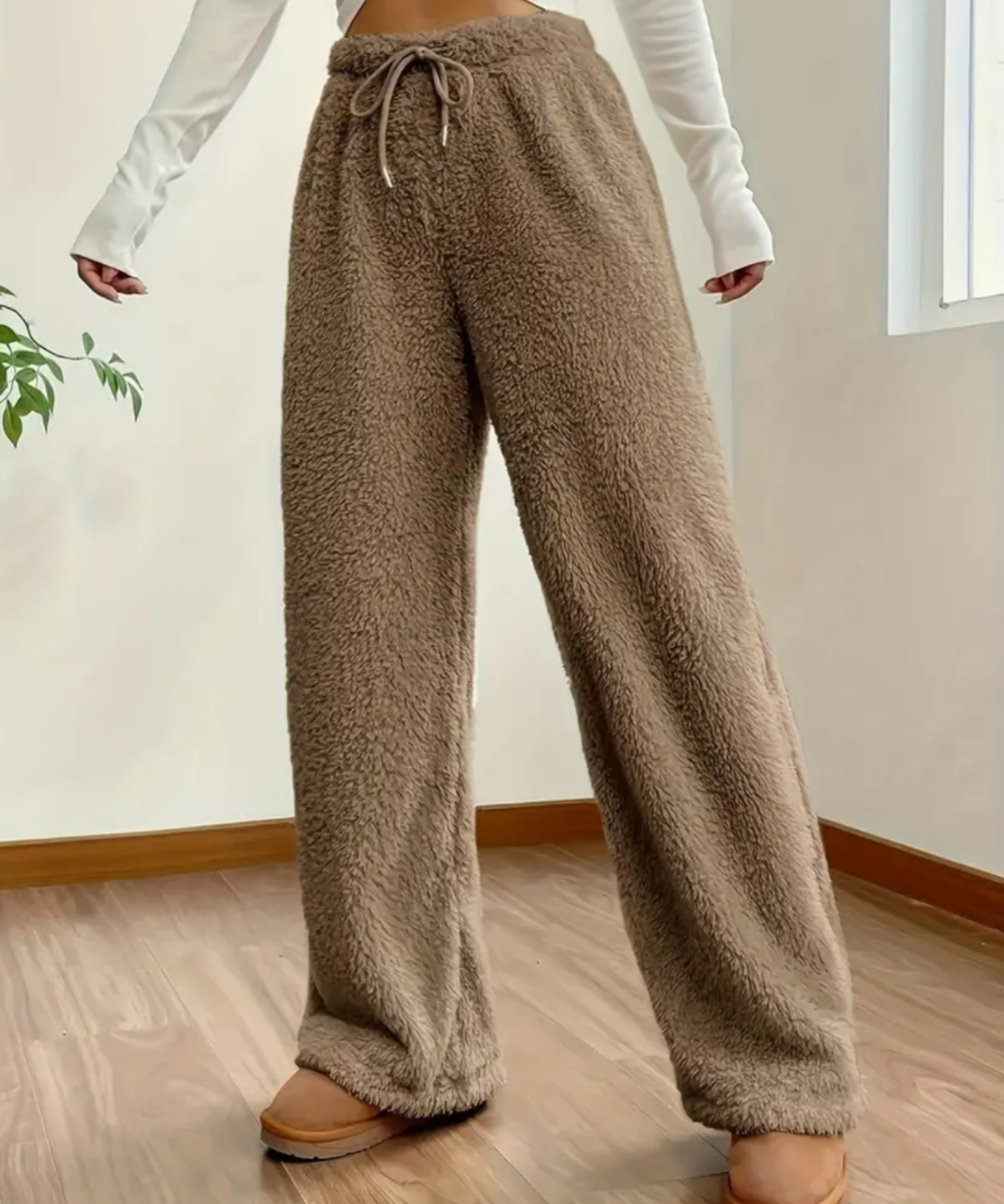 THE WHISTLER | FLUFFY JOGGING PANTS
