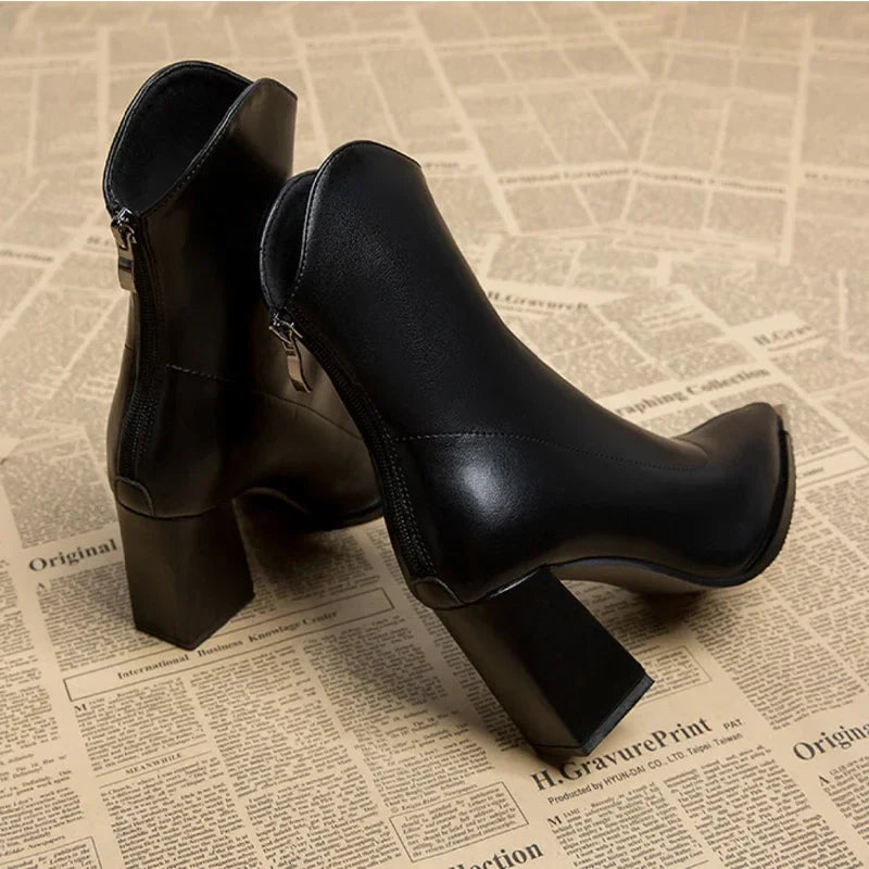 THE LISE | CHROME TIP CHELSEA BOOTS