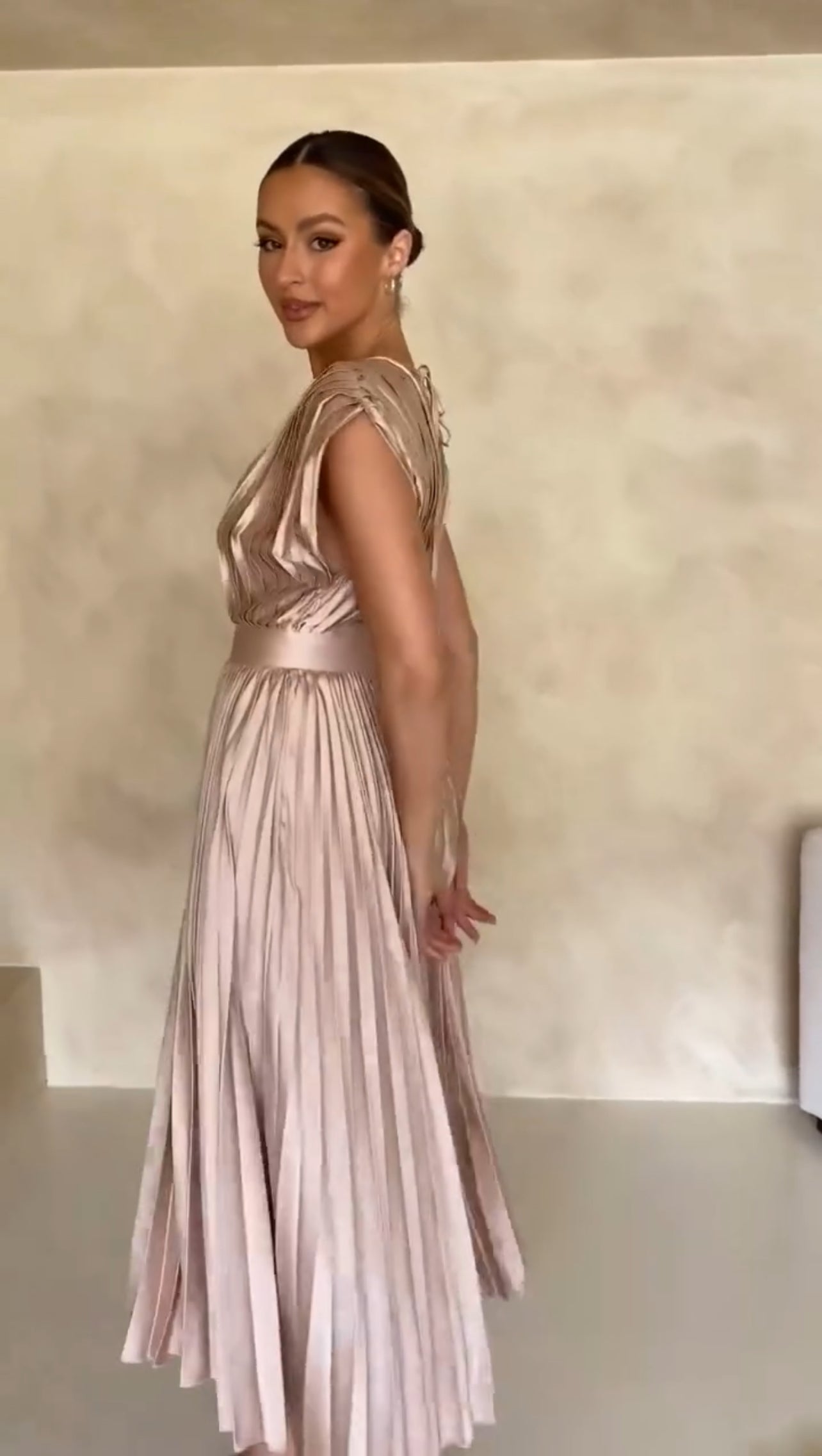 THE CANADIAN | CHIC DRESS