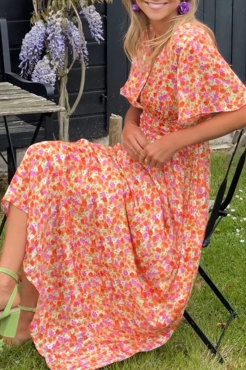 THE VIVIAN | ELEGANT V-NECK MAXI DRESS