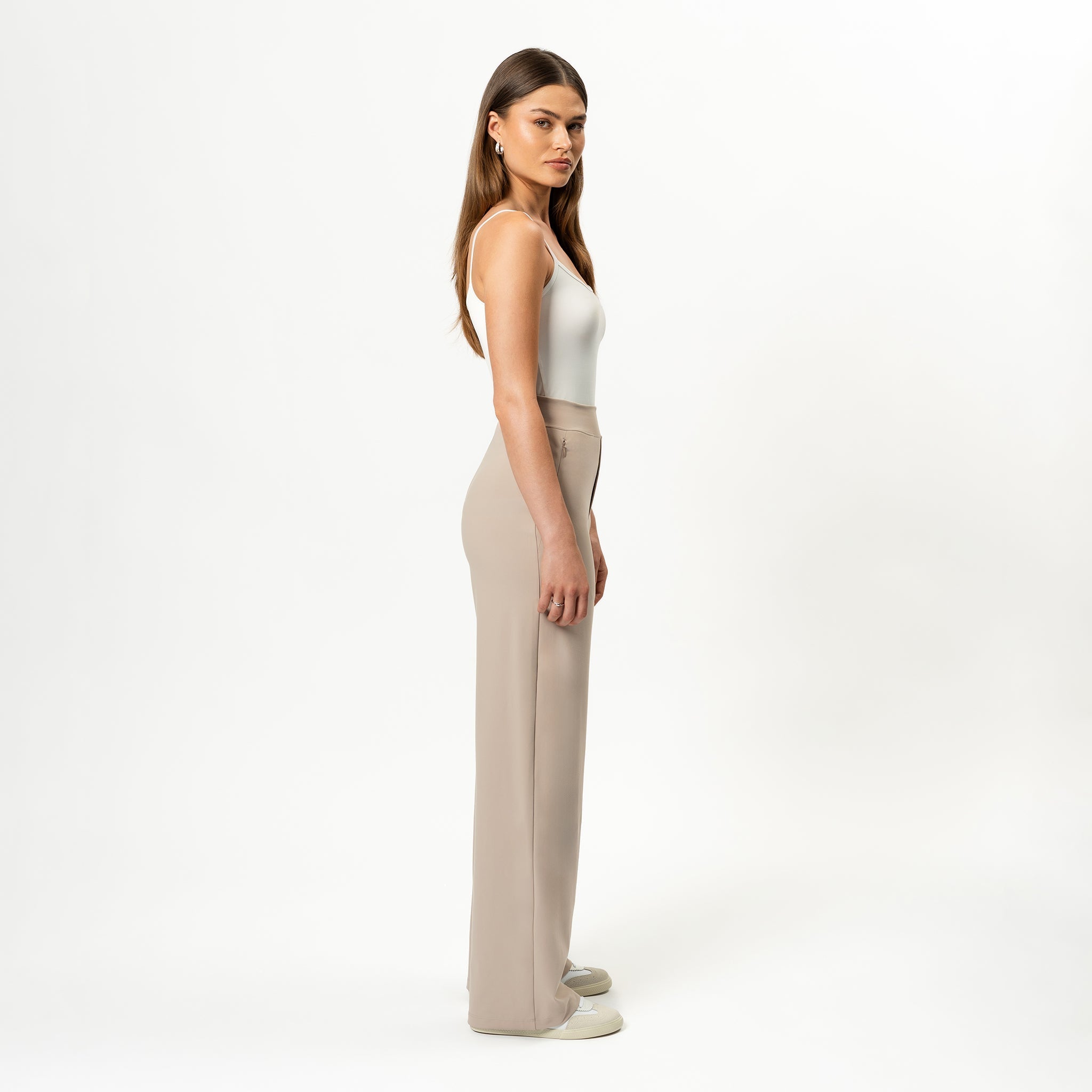 THE ASANA | RELAXED STRAIGHT PANTS