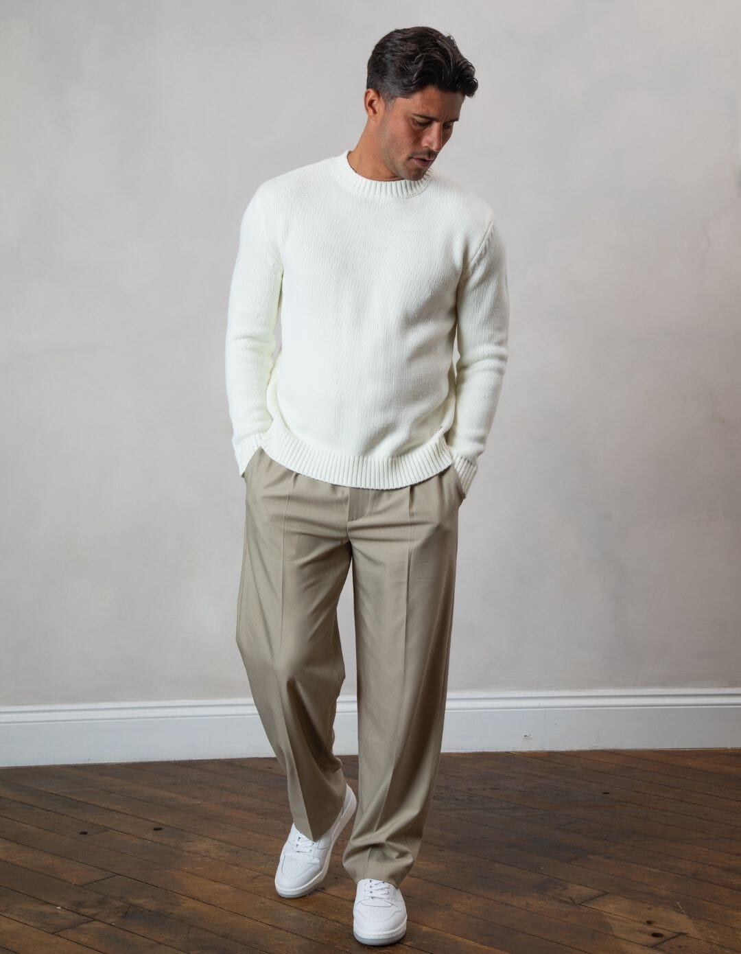 THE ECRU| KNITTED CREWNECK
