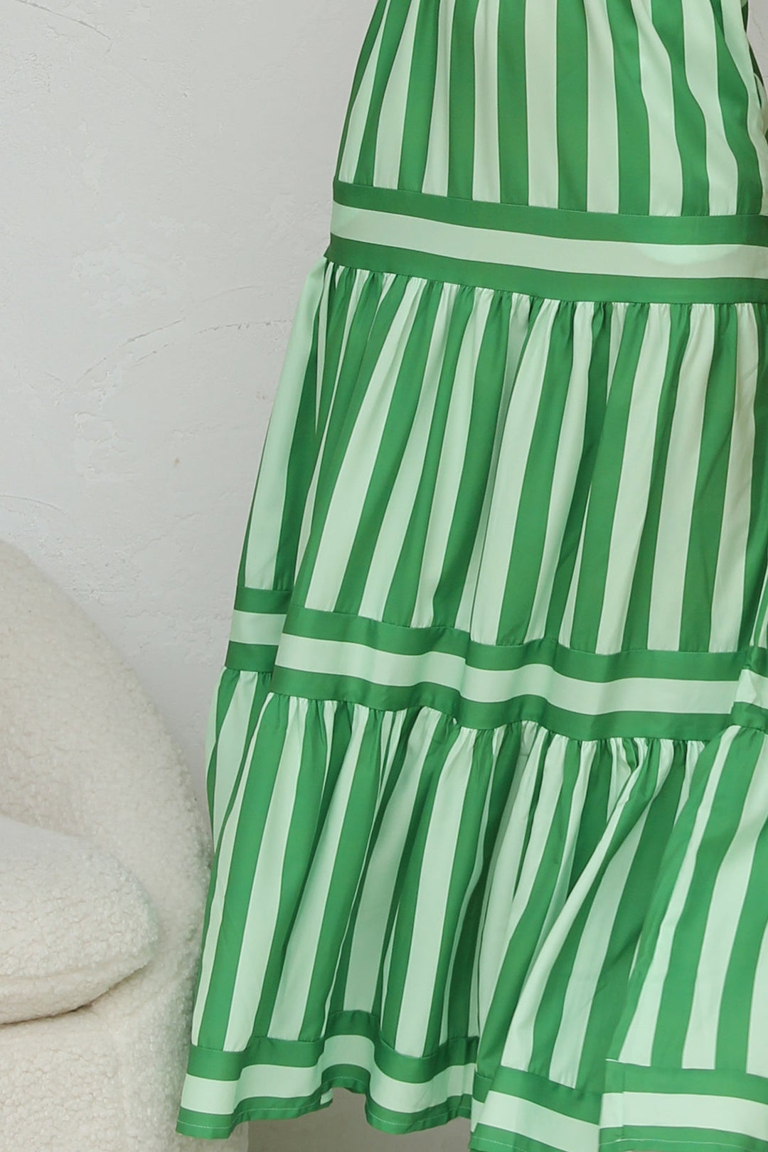 THE ONAHA | FLOWY SPAGHETTI STRAP DRESS