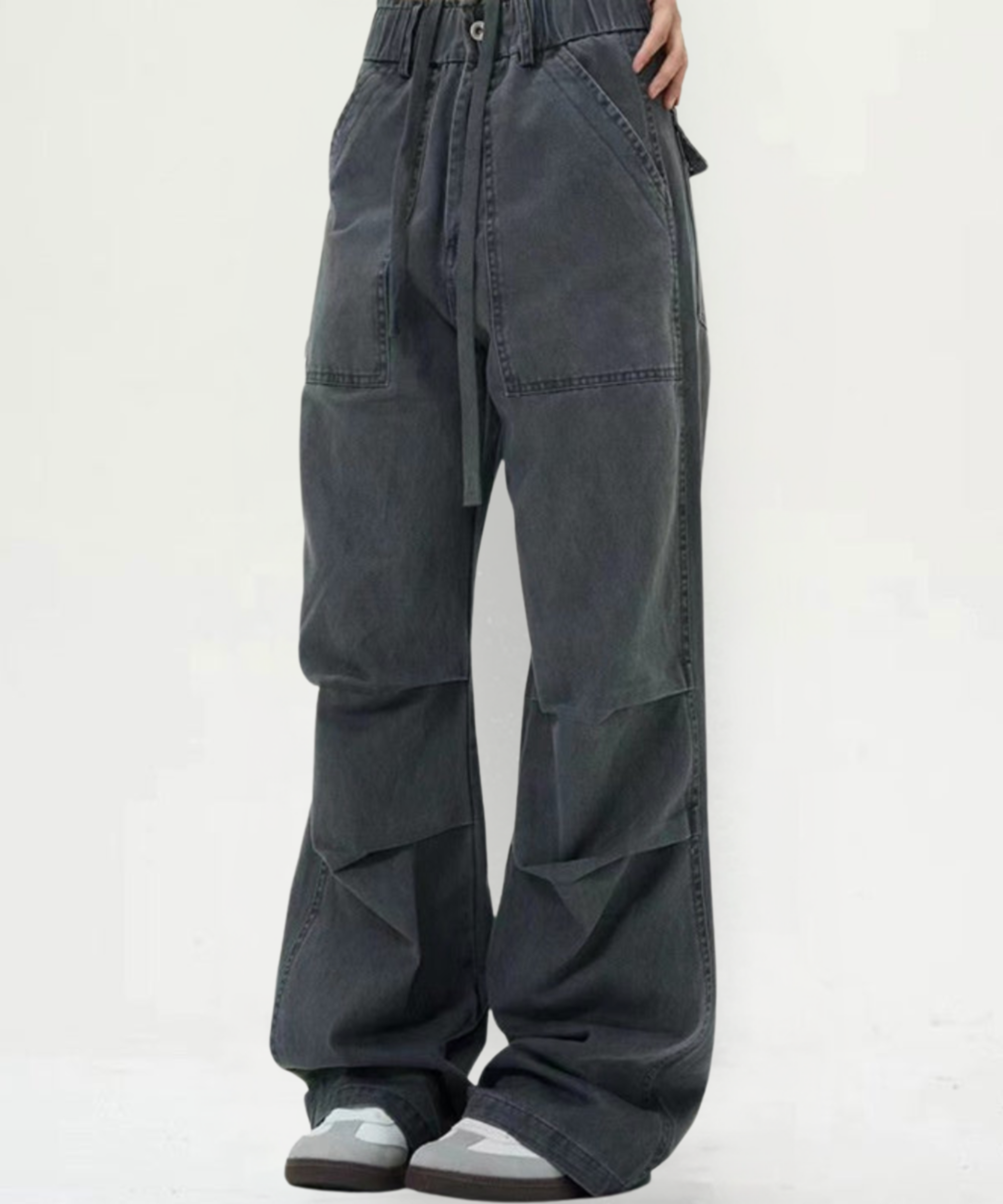 THE MONTREAL | PLEATED LOOSE FIT JEANS