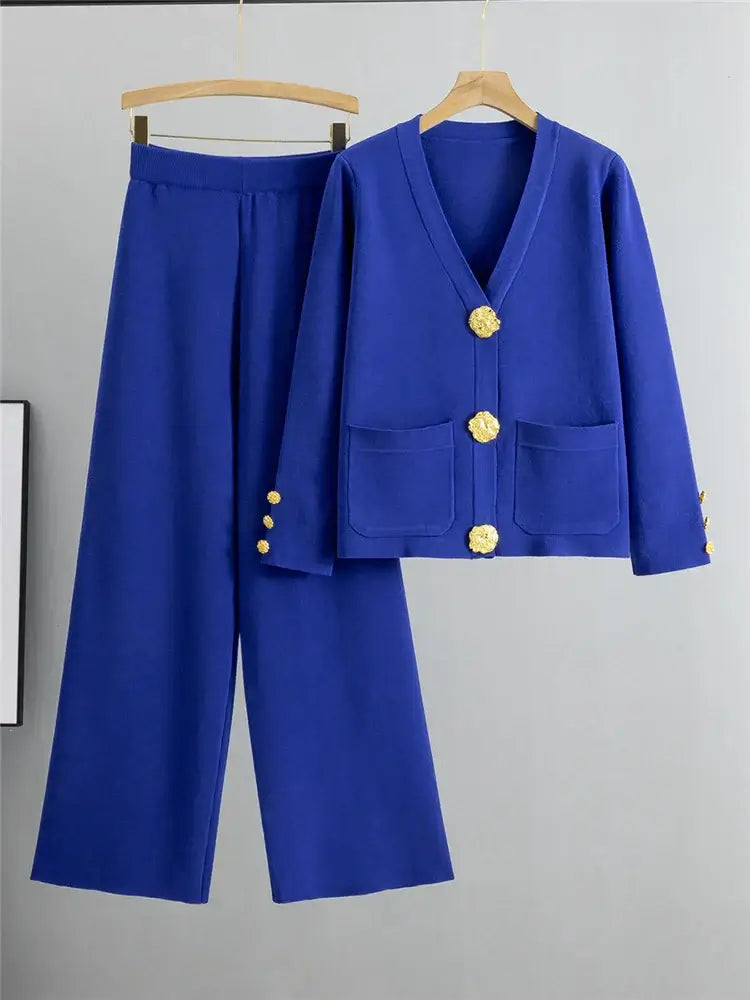 THE VELIA | ELEGANT BUTTON-DETAIL SET