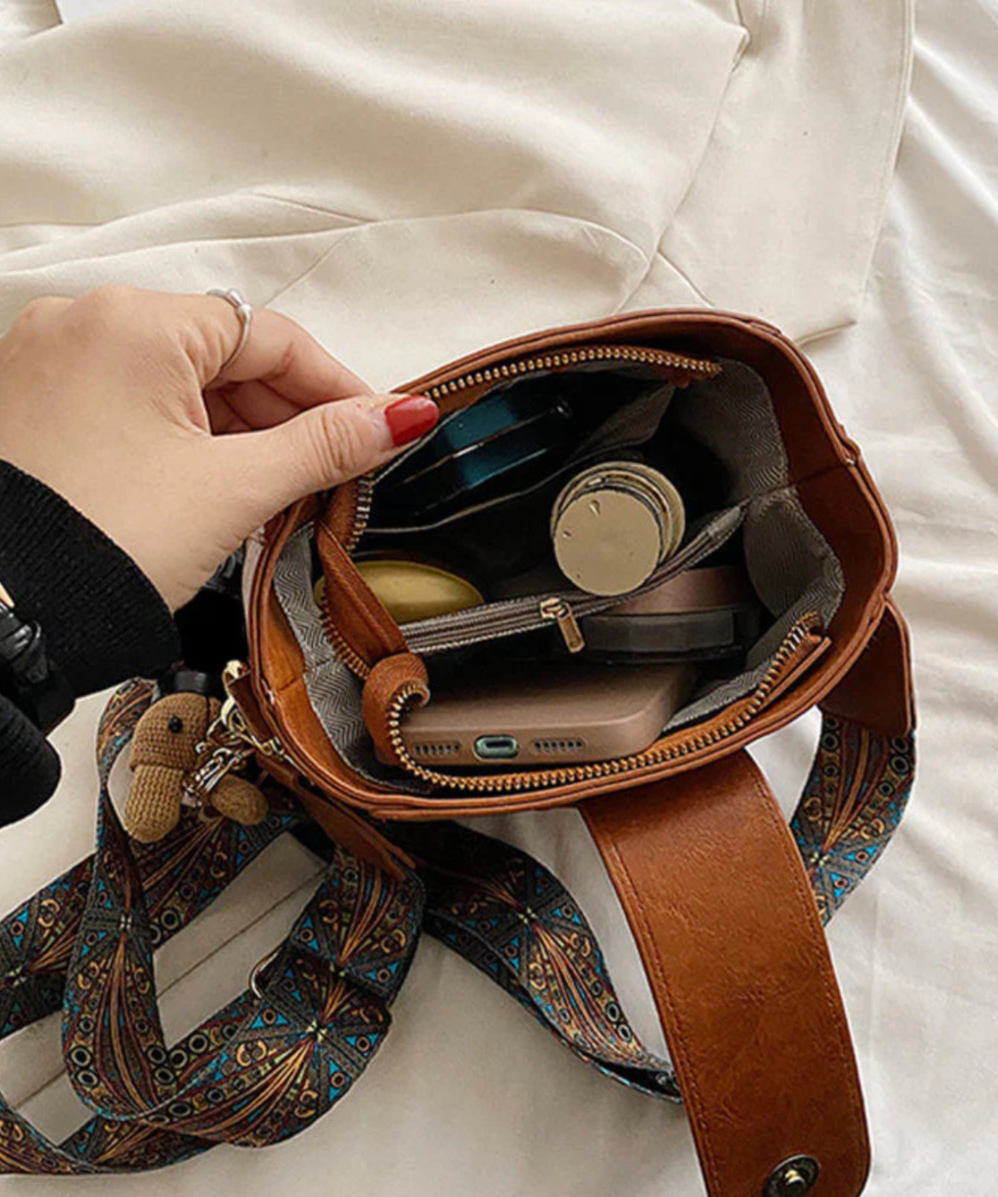 THE SCARLETT | RETRO SHOULDER BAG