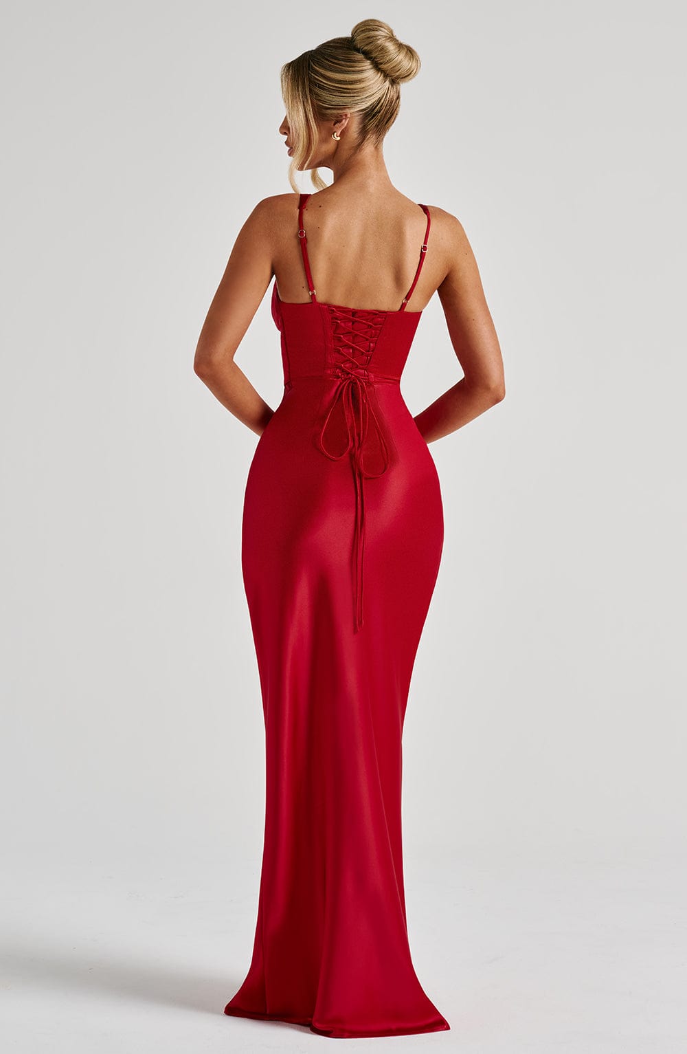 THE SCARLETT | ELEGANT MAXI DRESS