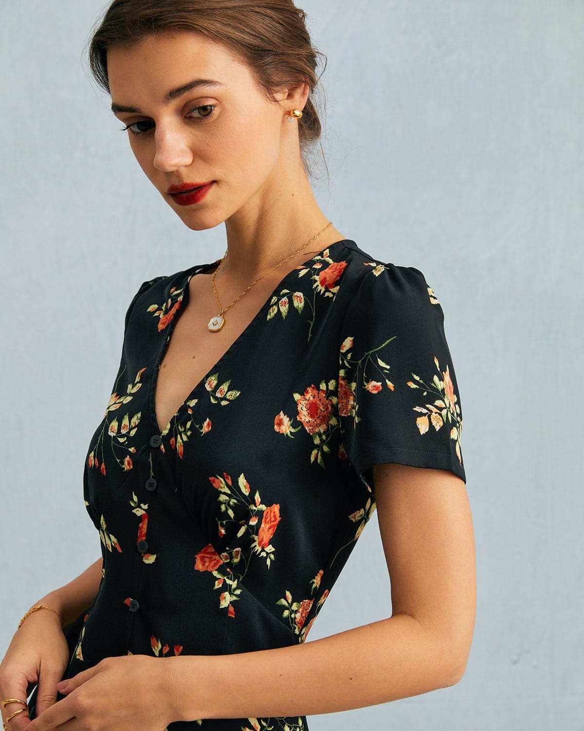 THE LILITH | FLORAL V-NECK MAXI DRESS